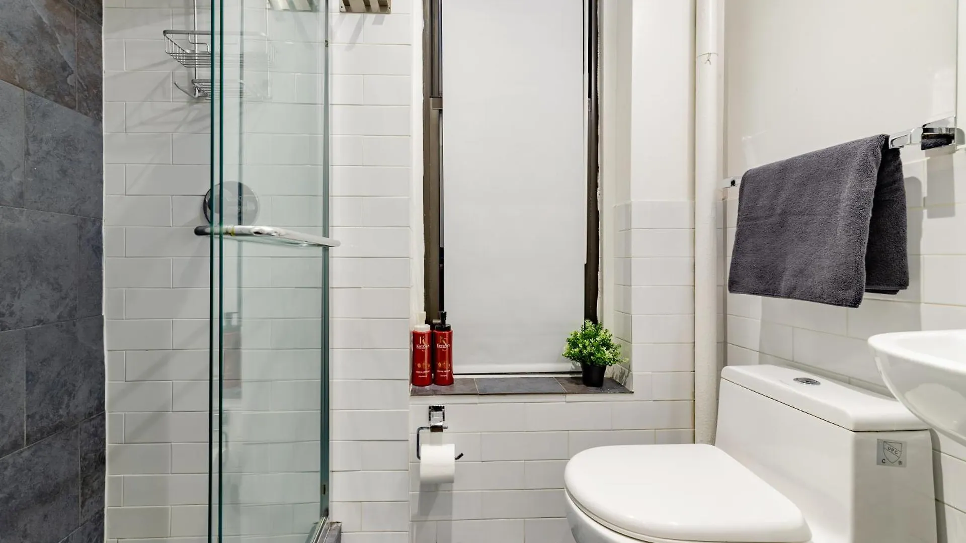 Explore Hudson Yards At Aesthetic Prime 2Bd Apartmnet New York Apartment