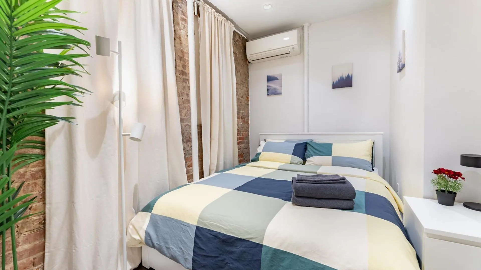 Explore Hudson Yards At Aesthetic Prime 2Bd Apartmnet New York Apartment
